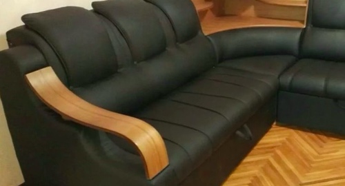 Перетяжка кожаного дивана. Челябинск